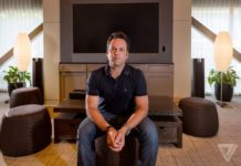 Фил Спенсер рассказал почему война видеоигровых компаний не имеет смысла