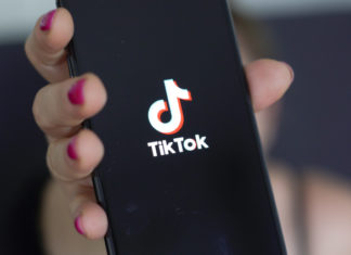 TikTok заключил сделку с Walmart