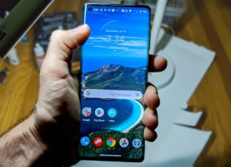 Motorola представила список устройств, которые получат обновление до Android 11
