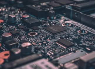 В Стэнфорде создан уникальный процессорный чип с ИИ