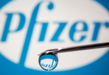 Правительство США закупит еще 100 миллионов единиц вакцины у Pfizer