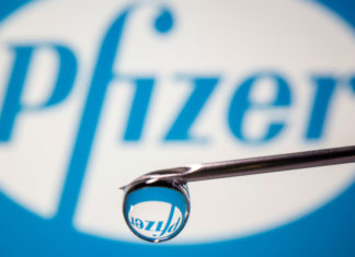 Правительство США закупит еще 100 миллионов единиц вакцины у Pfizer