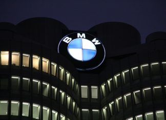 BMW вынудят сделать самые важные функции бесплатными