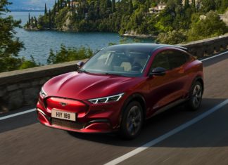Ford производит массовый отзыв модели Mach-E EV