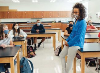 Вакина Pfizer-BionTech характеризуется высокой результативностью среди подростков