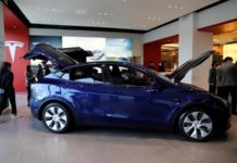 Автомобили Tesla под запретом для китайских военных и политиков