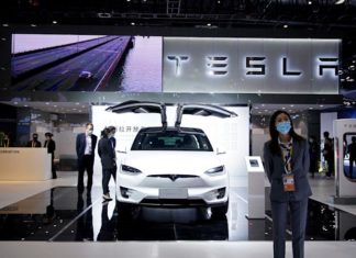 Tesla пытается оправдаться перед Китаем за возможный шпионаж