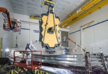 Специалисты НАСА установили солнечный щит на телескоп James Webb