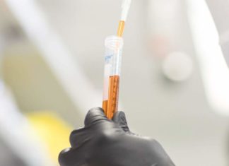 Pfizer и BioNTech просят FDA о новой лицензии