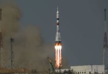 Шаттл Союз перевез новую смену астронавтов на МКС