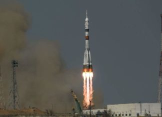 Шаттл Союз перевез новую смену астронавтов на МКС