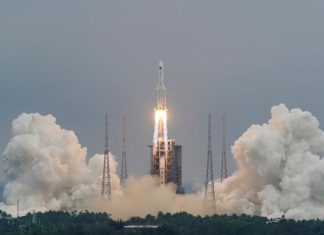 Китайская ракета может приземлиться в населённом пункте