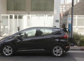 Нью-Йорк построит 120 дополнительных зарядных станций для электрокаров