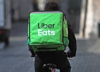Uber Eats существенно расширяет свои границы