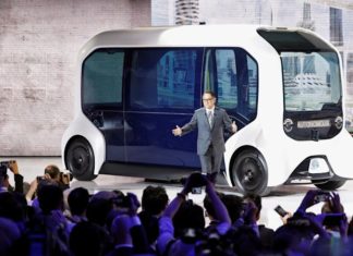 Автономный автомобиль Toyota сбил паралимпийца