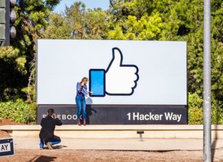 CNN – первая компания, ограничившая доступ к своим страницам на Facebook для целой страны