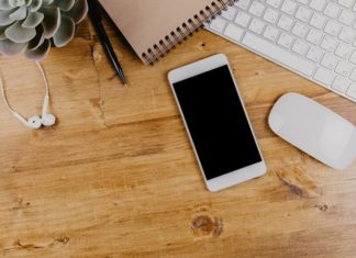 Sjömärke от IKEA превращает стол в беспроводную зарядку