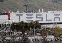 Tesla выплатит экс-работнику более 180 миллионов долларов в качестве компенсации