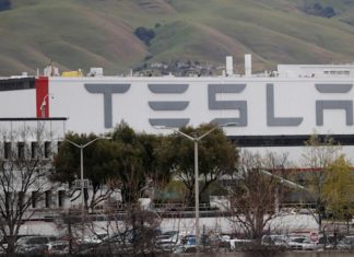 Tesla выплатит экс-работнику более 180 миллионов долларов в качестве компенсации