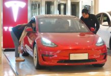 Доходы Tesla продолжают рости несмотря ни на что