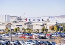 Tesla переносит свою штаб-квартиру в Техас