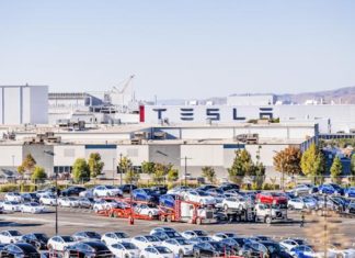 Tesla переносит свою штаб-квартиру в Техас