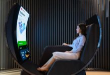 LG представила беговую дорожку с гибким телевизором