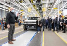 GM наконец-то осуществляет поставки Hummer EV