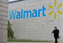 Walmart собирается использовать криптовалюы и NFT