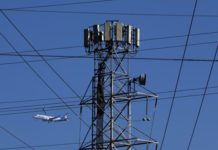 Авиационное управление достигло соглашения с AT&T и Verizon о развёртывании вышек 5G