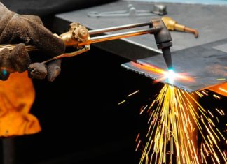 Лазерная резка металла: особенности, преимущества