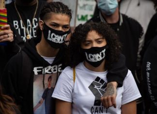 Google предоставила ФБР данные двух пользователей, подозреваемых в поджогах