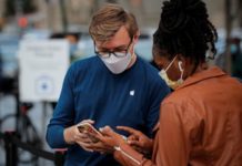 Сотрудники Apple тайно объединяются в профсоюз