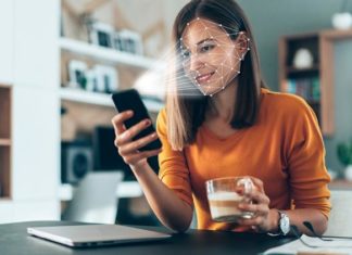 Великобритания снова внедряет общую систему получения доступа к материалам для взрослых