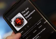 Spotify отчитался о доходах и проблем содержания некоторых подкастов