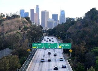 Калифорния снова может сама регулировать уровни выбросов