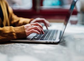 Google и Meta обвиняются в объединении с целью захвата рекламного рынка