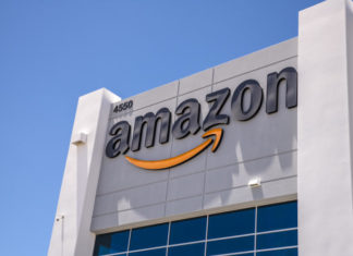 Amazon полностью отменяет масочный режим для своих сотрудников