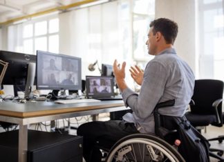 Новый законопроект США предоставит все рабочие условия для слепых людей