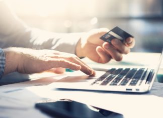 Чем полезен банковский счет за границей?