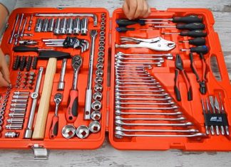 Універсальні набори інструментів – незамінні помічники для кожного майстра